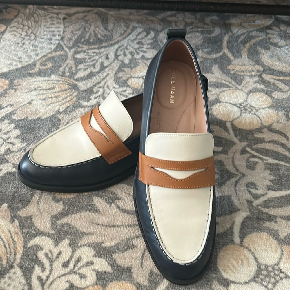 NWOT Cole Haan Pinch Penny 8.5m loafers